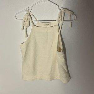 Madewell tank top with bow shoulder detailing🤍🎀